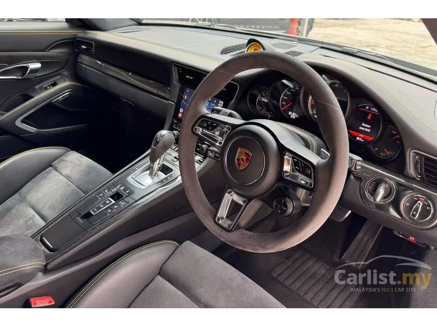2017 Porsche 911 Turbo S Coupe