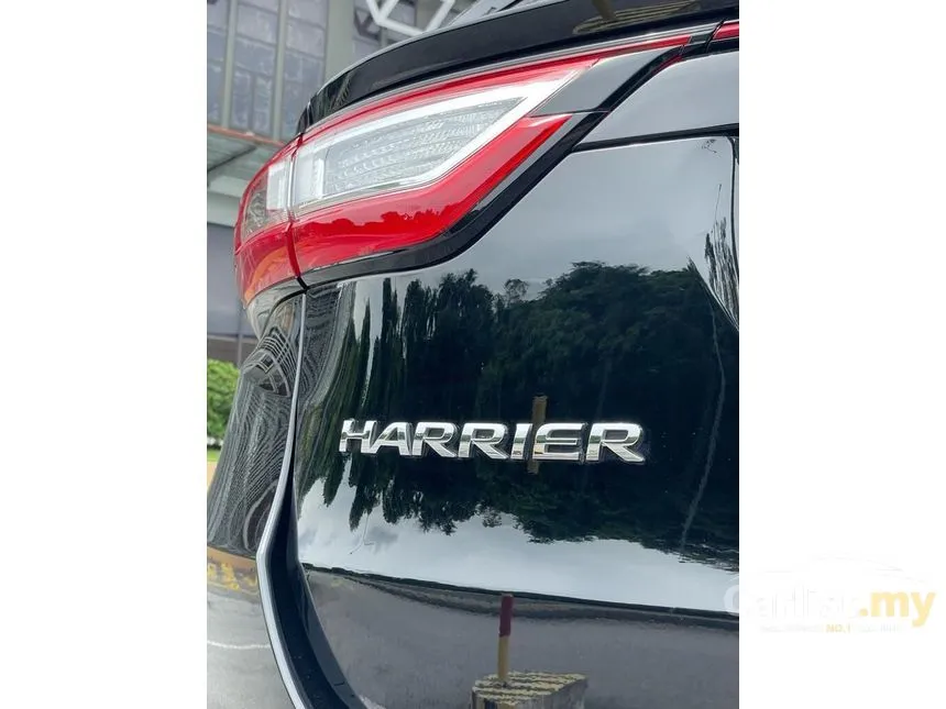 2019 Toyota Harrier Elegance SUV