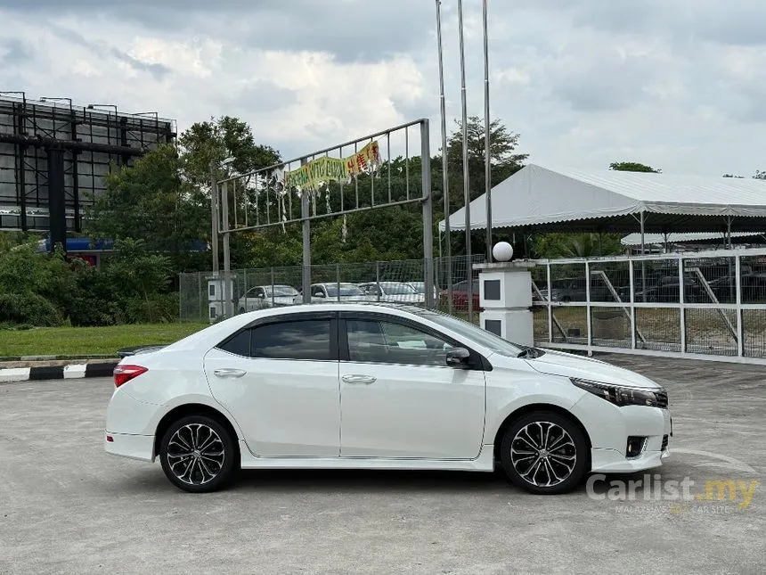 2015 Toyota Corolla Altis V Sedan