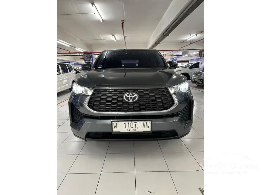 2022 Toyota Kijang Innova Zenix V (Non Premium Color) MPV