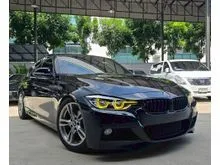 2015 BMW 320i 2.0 F30 (ปี 11-16) M Sport Sedan