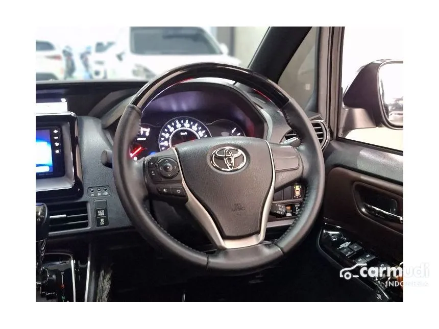 2018 Toyota Voxy MPV