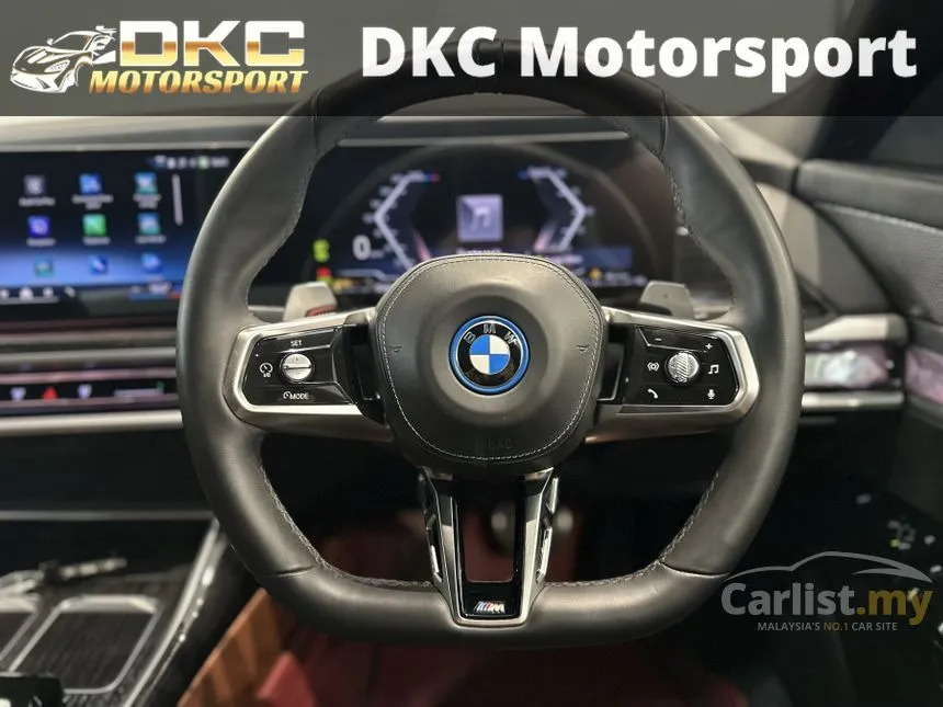 2023 BMW 750e xDrive Pure Excellence Sedan