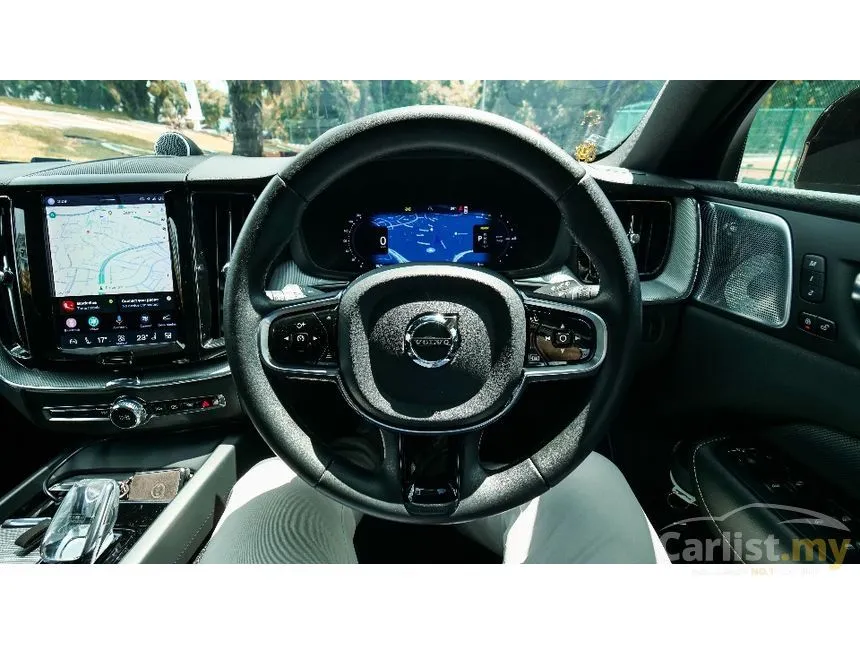 2022 Volvo XC60 Recharge T8 Inscription Plus SUV