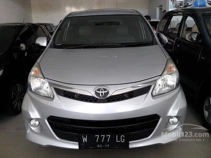 Jual Mobil  Toyota Avanza  2012  Veloz  1 5 di Jawa Timur 