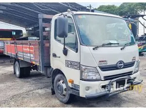 2018 Hino 300 Series 4.9 XZU411 Lorry