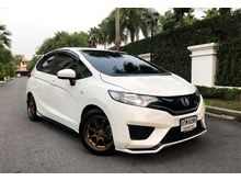 2014 Honda Jazz 1.5 (ปี 14-18) V+ i-VTEC Hatchback AT
