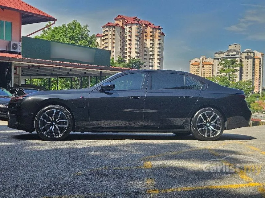 2023 BMW 750e xDrive M Sport Pure Excellence Sedan