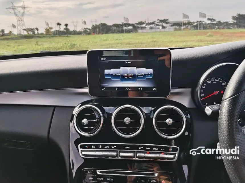 2018 Mercedes-Benz C200 AMG Line Sedan
