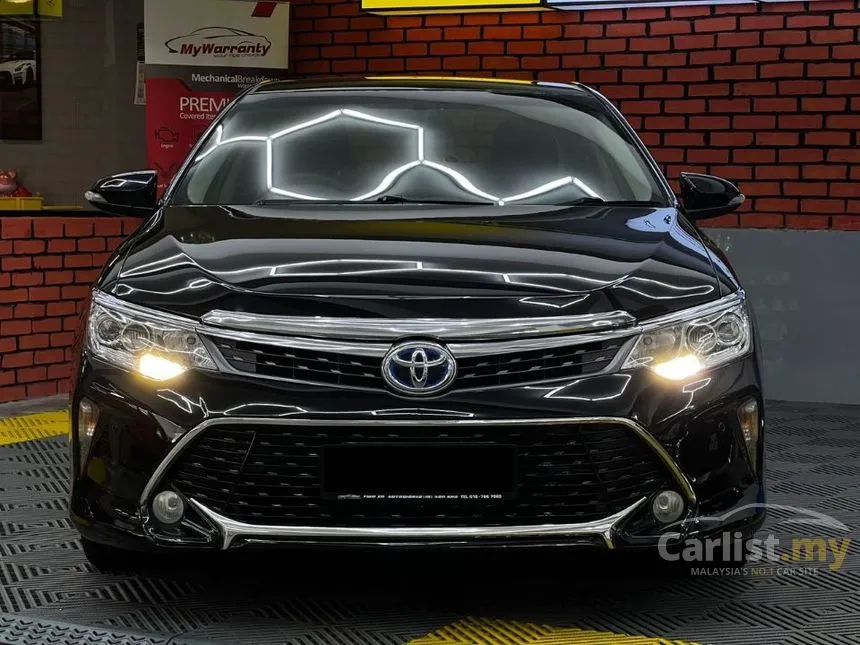 2015 Toyota Camry Hybrid Sedan
