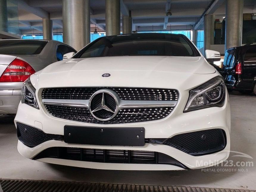 Jual Mobil  Mercedes  Benz CLA200 2019 AMG 1 6 di DKI 