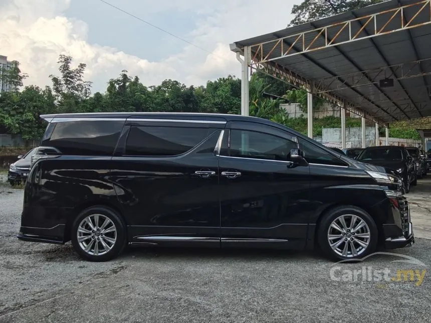 2017 Toyota Vellfire Z Golden Eyes MPV