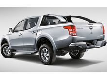 2017 Mitsubishi Triton 2.4 VGT Premium Pickup Truck Rebet 12K + iPhone8 (NEW)