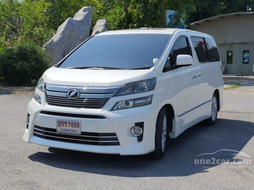 Toyota vellfire 2013
