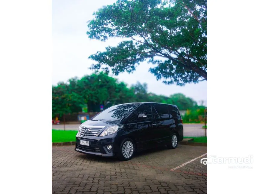 2013 Toyota Alphard G MPV