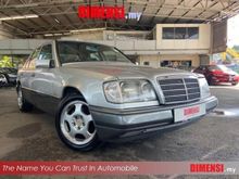 1986 Mercedes-Benz 260E 2.6 Sedan - 0124092823 FAISAL