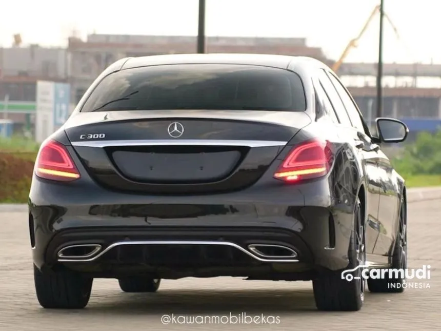 2021 Mercedes-Benz C300 AMG Line Sedan