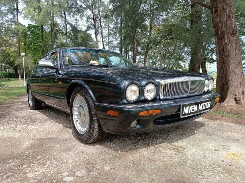 1997 Jaguar Daimler Sedan