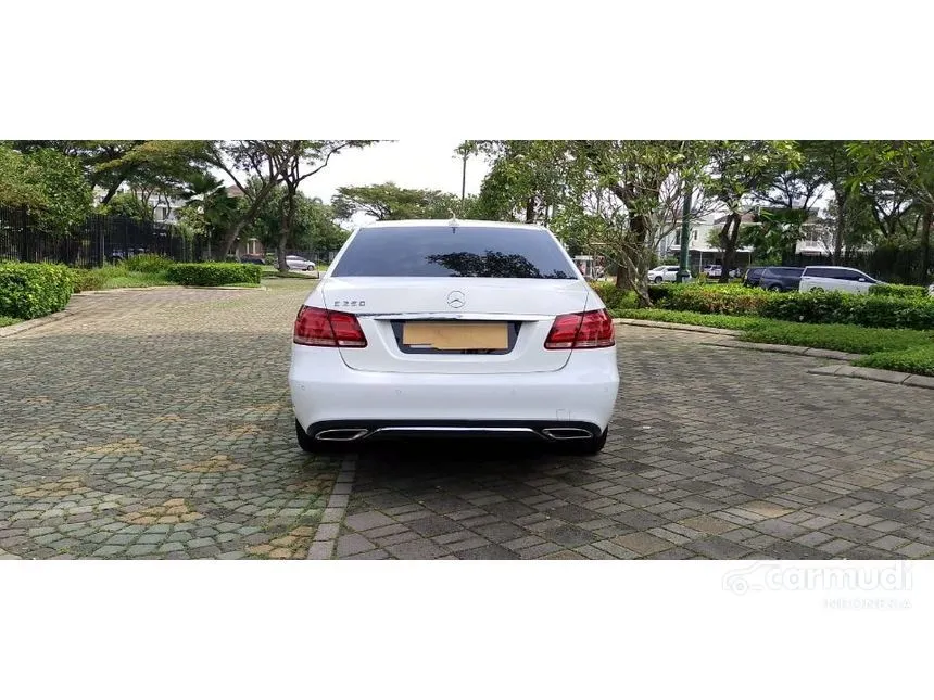 2014 Mercedes-Benz E250 Avantgarde Sedan