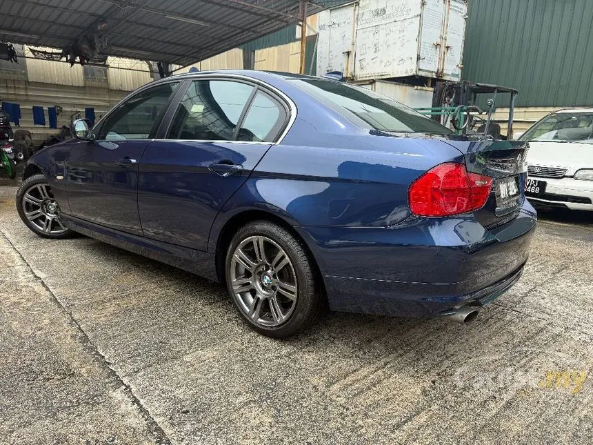 2011 BMW 320i Sedan