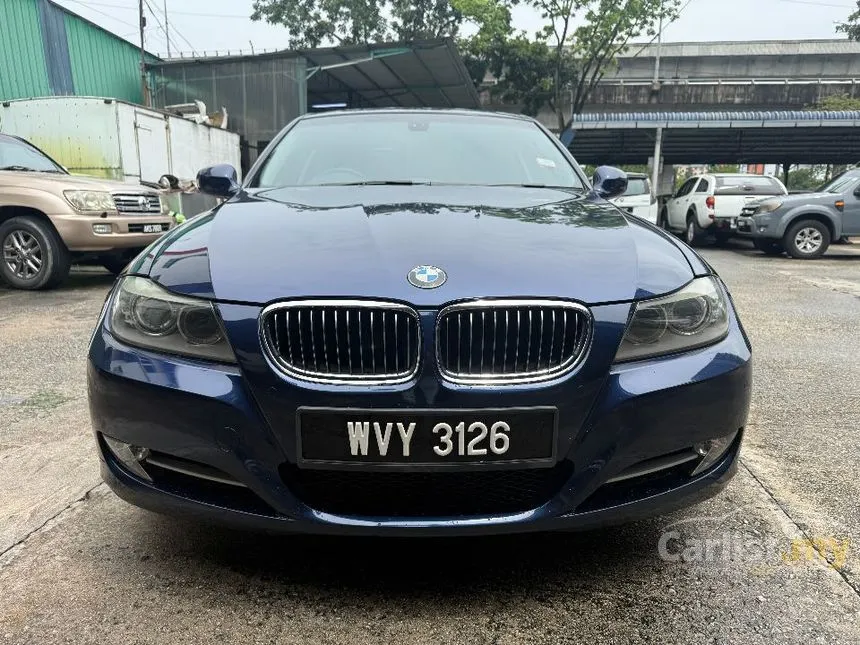 2011 BMW 320i Sedan