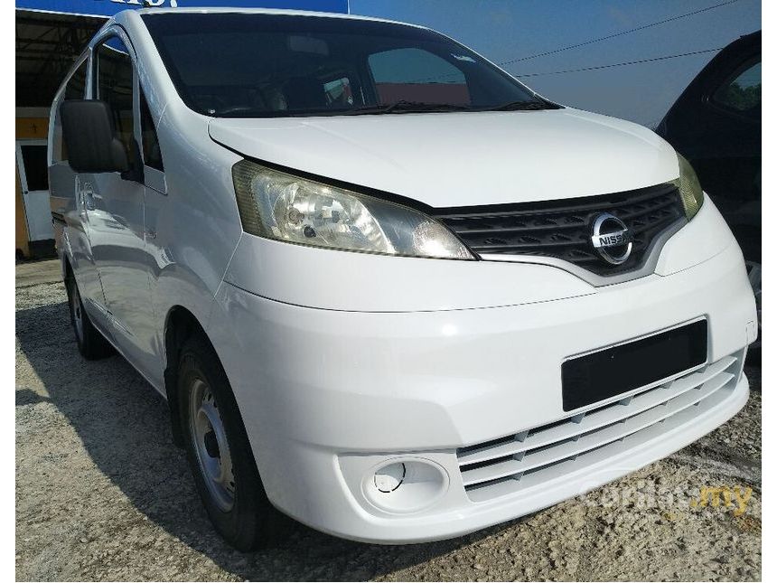 nv200 semi panel van