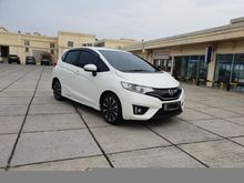 Honda Jazz RS CVT AT FL Putih 2017 KM 14rb Record