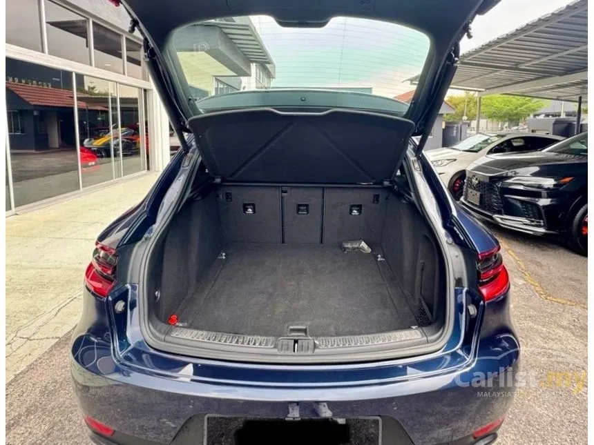 2014 Porsche Macan SUV