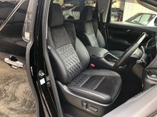 2017 Toyota Alphard 2.5 SC SUNROOF ,ALPHINE DVD PLAYER ,ALPHINE ROOF MONITOR UNREGISTER
