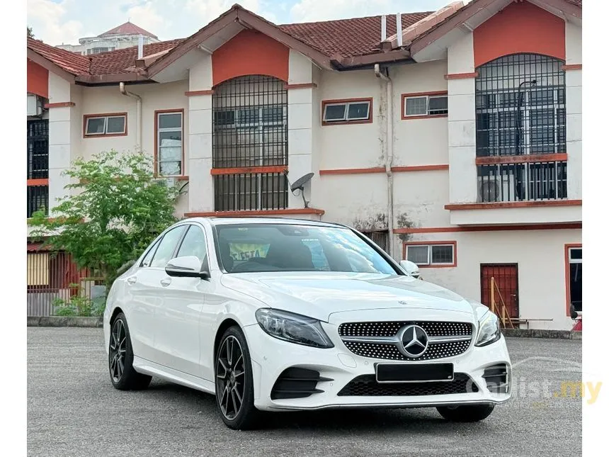 2018 Mercedes-Benz C300 AMG Line Sedan