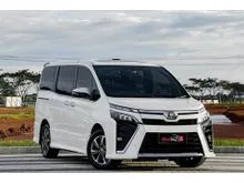 2019 Toyota Voxy 2.0 MPV sunroof matic AT putih metalik