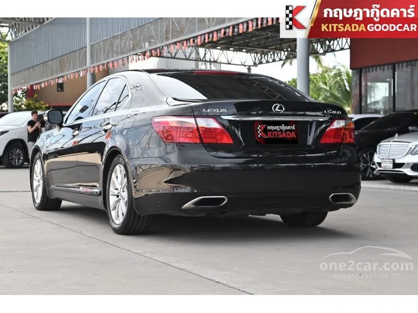 2011 Lexus LS460 Sedan