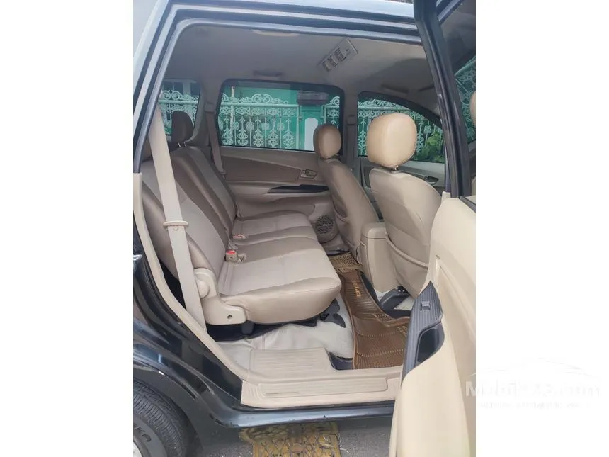 2011 Daihatsu Xenia R Standard MPV