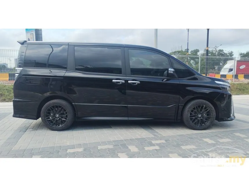 2019 Toyota Voxy ZS Kirameki Edition MPV