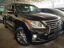 2014 Lexus LX570 5.7 Black Recon Unregistered