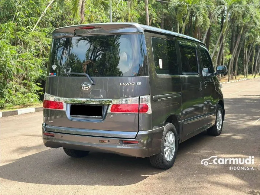 2019 Daihatsu Luxio X MPV