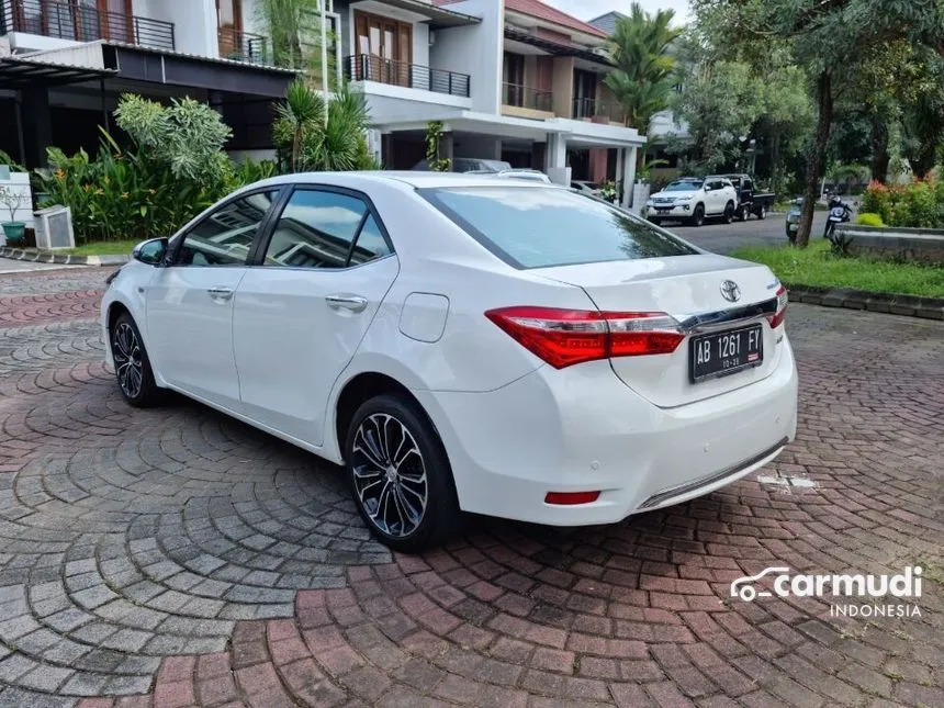 2016 Toyota Corolla Altis V Sedan