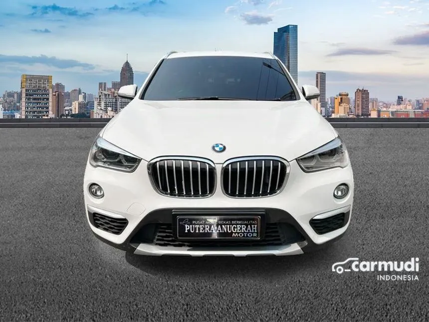 Jual Mobil BMW X1 2019 sDrive18i xLine 1.5 di Jawa Timur Automatic SUV Putih Rp 650.000.000