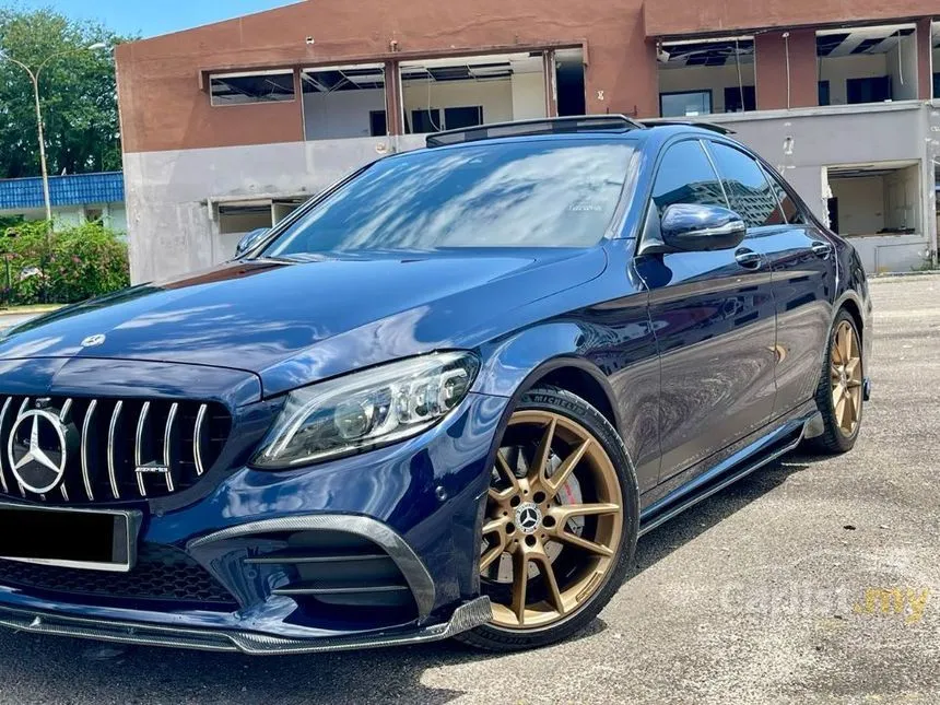 2018 Mercedes-Benz C300 AMG Line Sedan