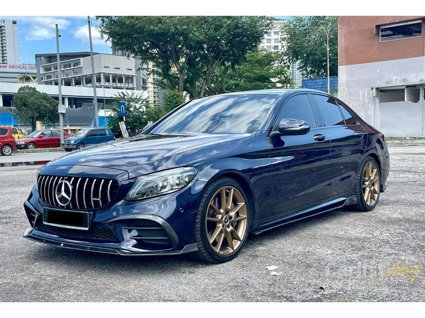 2018 Mercedes-Benz C300 AMG Line Sedan