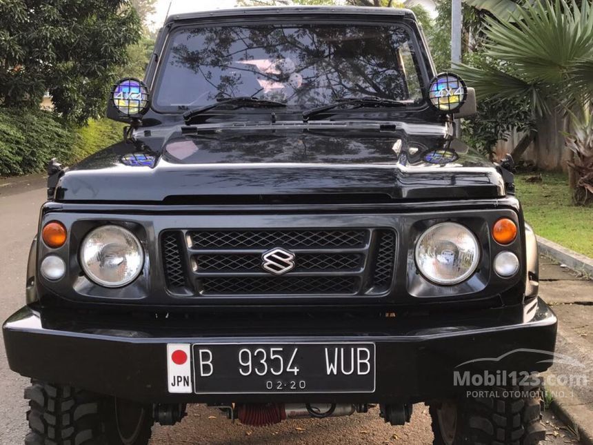 Jual Mobil Suzuki Jimny 2004 1.0 di DKI Jakarta Manual 