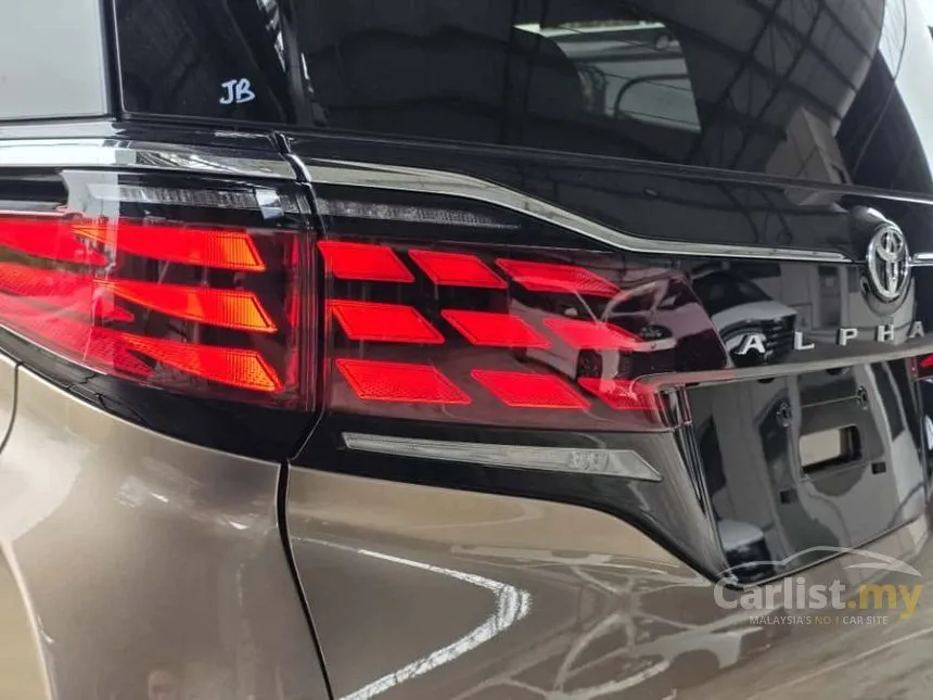 2024 Toyota Alphard Z 7-Seater MPV