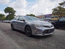 2015 Toyota Camry 2.5 Hybrid Sedan