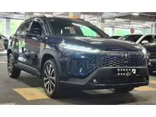 2025 Toyota Corolla Cross 1.8 V SUV (SUPERB LIKE NEW CONDITION/ 10K MILEAGE/ WARRANTY TOYOTA TILL FEB 2030)