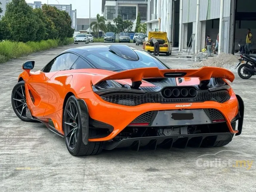 2021 McLaren 765LT Coupe