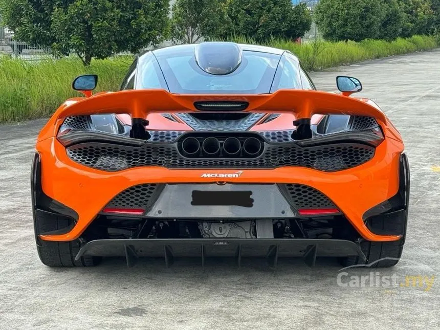 2021 McLaren 765LT Coupe