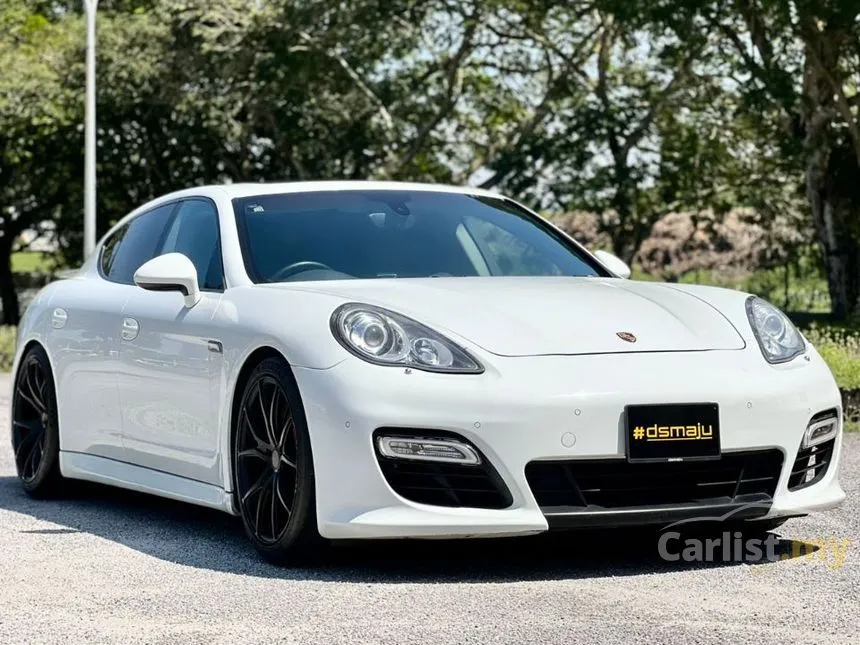 2013 Porsche Panamera 4 Hatchback