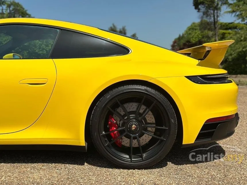2022 Porsche 911 Carrera GTS Coupe