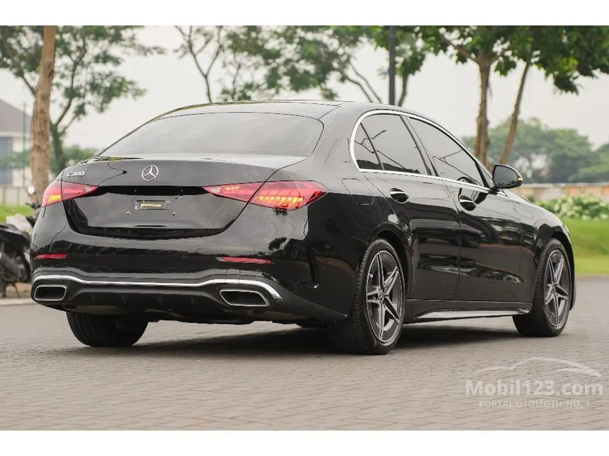 2023 Mercedes-Benz C300 AMG Line Sedan