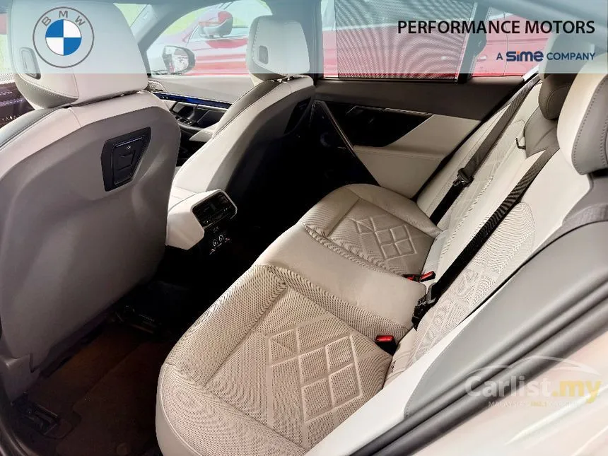 2024 BMW i5 eDrive40 M Sport Sedan